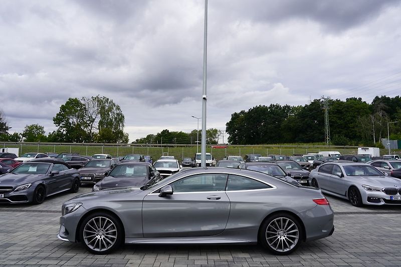 Mercedes-Benz Třídy S S 500 4Matic Coupe AMG - fotka 3 z 43