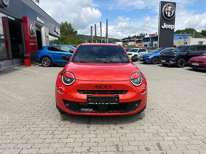 Fiat 600 Sport 1.2 Turbo 100k MT6 - fotka 2 z 16