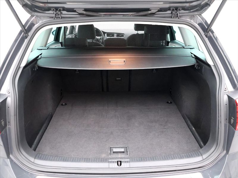 Volkswagen Golf 1.6 TDI Maraton Edition Serv.K - fotka 10 z 27