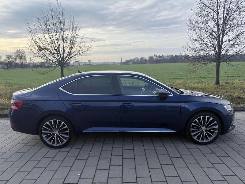 Škoda Superb (2023) 2,0tdi 147kw L&K 4x4 DSG - fotka 11 z 80
