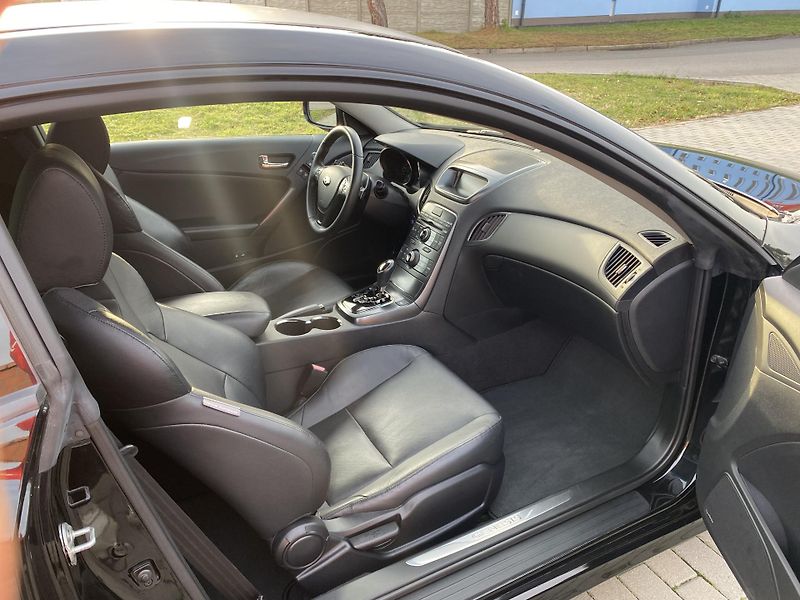 Hyundai Genesis (2013) 3.8i RS INDIVIDUAL  - fotka 48 z 57