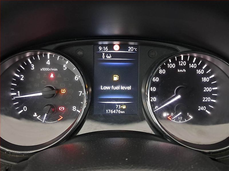 Nissan Qashqai (2016) 1.2 DIG-T, Navi, Tempomat - fotka 11 z 24
