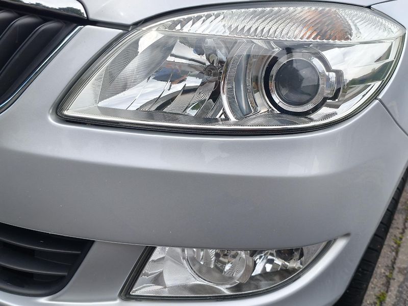 Škoda Fabia (2013) 1,2 TSI Style combi - fotka 29 z 32