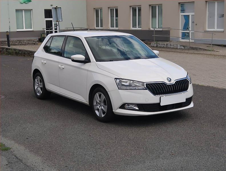 Škoda Fabia (2021) Ambition 1.0 TSI, ČR,1.maj - fotografie inzerátu