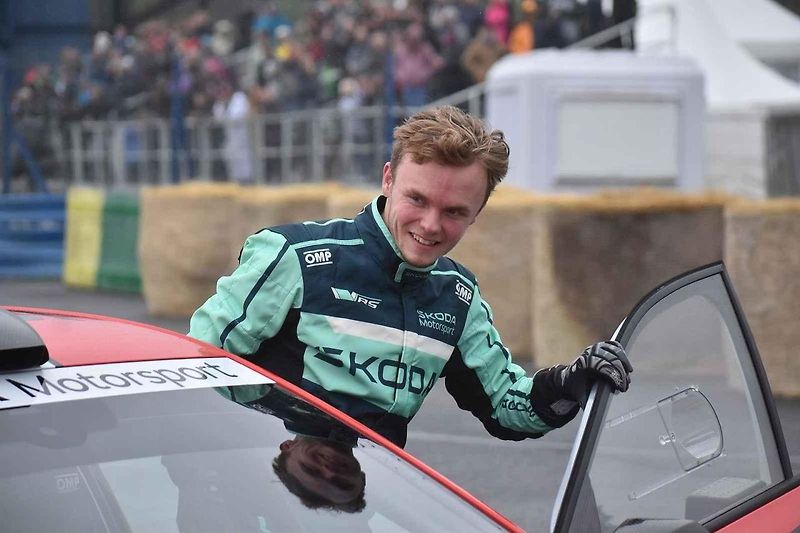 Škoda Fabia RS Rally 2 doprovázela na trati 50letou Škodu 200 RS