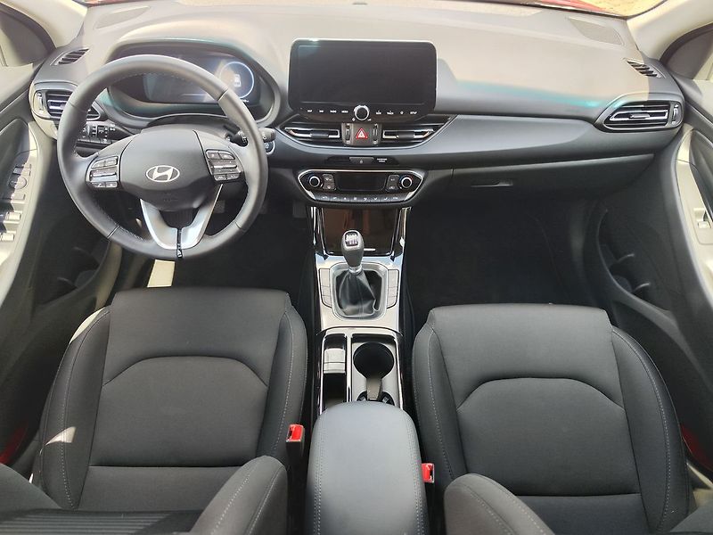 Hyundai i30 1.5 T-GDI/103kW Style Safety - fotka 12 z 36
