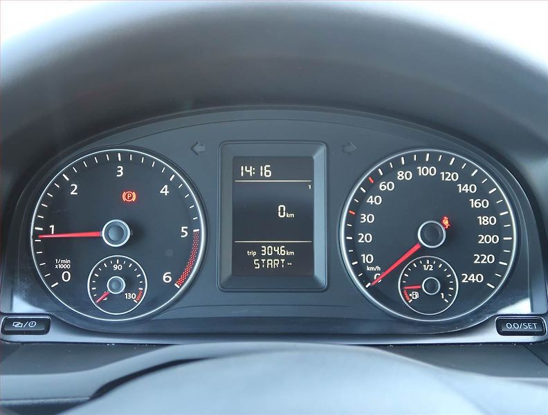 Volkswagen Caddy (2015) 2.0 TDI, 5Míst, 1Maj - fotka 11 z 14