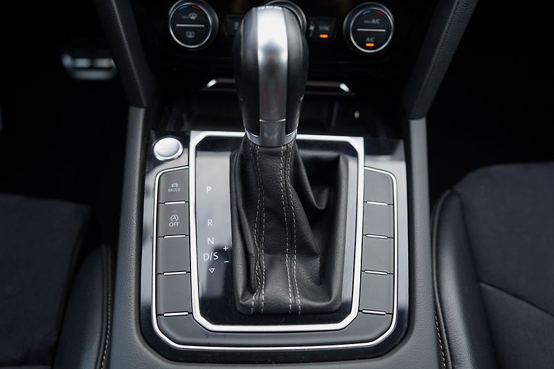 Volkswagen Arteon 2.0 TDI/4Motion/DSG/R-line - fotka 33 z 40