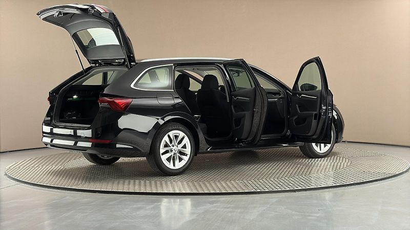 Škoda Octavia 1.5 TSI E-Tec DSG Style Combi - fotka 6 z 25