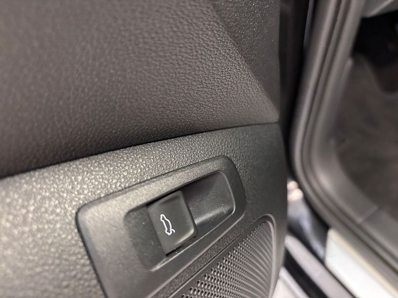 Škoda Karoq SPORTLINE 1.5 TSI 110kw - fotka 12 z 32