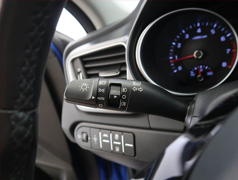Kia Ceed (2023) 1.5 T-GDI, ČR,1.maj - fotka 20 z 21