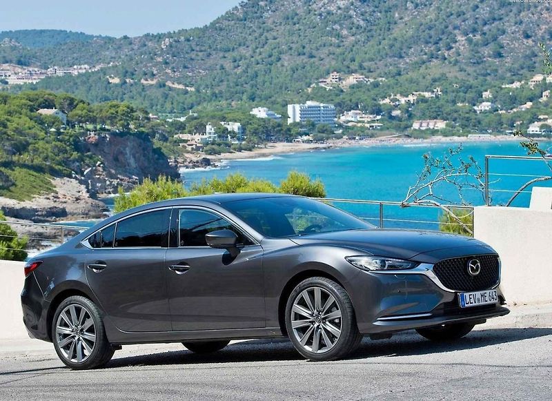 Mazda 6 ještě nekončí