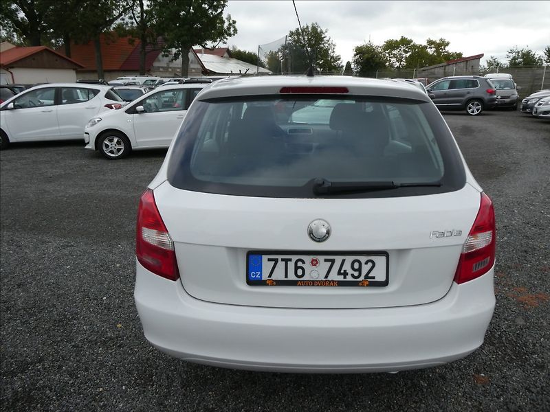 Škoda Fabia 1,2 HTP 51kW Ambiente,DPH,klim - fotka 7 z 51