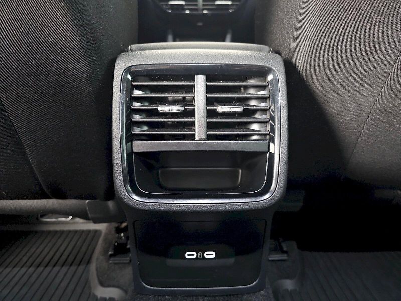 Škoda Octavia (2024) COMBI 1.5TSI 85kW DSG SELECTIO - fotka 24 z 26