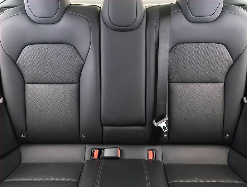 Tesla Model 3 (2023) Standard Range 60kWh, SoH 98% - fotka 10 z 32