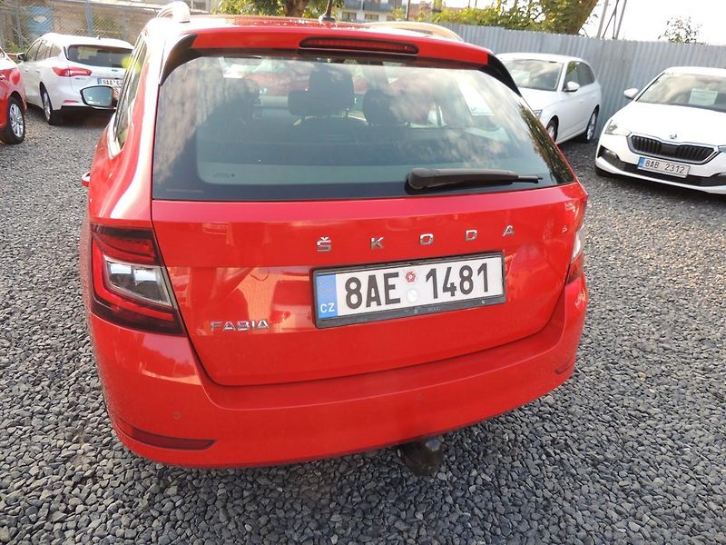 Škoda Fabia (2020) 1.0TSi Combi,70kw,Style,ČR,TZ - fotka 6 z 26