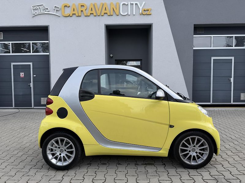 Smart Fortwo (2011) Automat, Alu, Panorama, Benzin - fotografie inzerátu