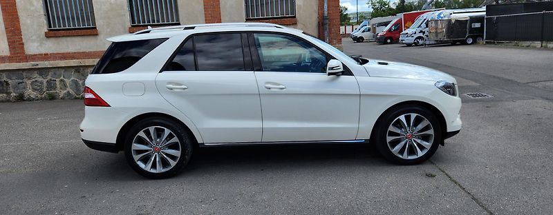 Mercedes-Benz Třídy M (2015) ML*350D*4M*20*TAŽNÉ*ADAPT*ASIS - fotka 3 z 50