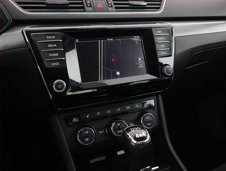 Škoda Superb (2016) Style 2.0 TDI, 4X4, Automat - fotka 10 z 17