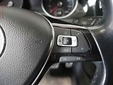 Volkswagen Golf (2019) 2.0TDi, DSG - náhled 17