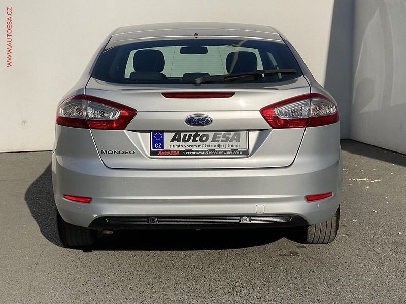 Ford Mondeo (2011) 2.0 TDCi, Titanium, navi - fotka 5 z 16