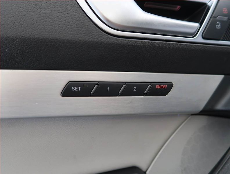 Audi A6 (2010) 3.0 TFSI, 4X4, Automat - fotka 25 z 29