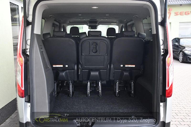Ford Tourneo Custom 2.0EcoBlue 8MÍST ACTIVE ZÁRUKA - fotka 45 z 50