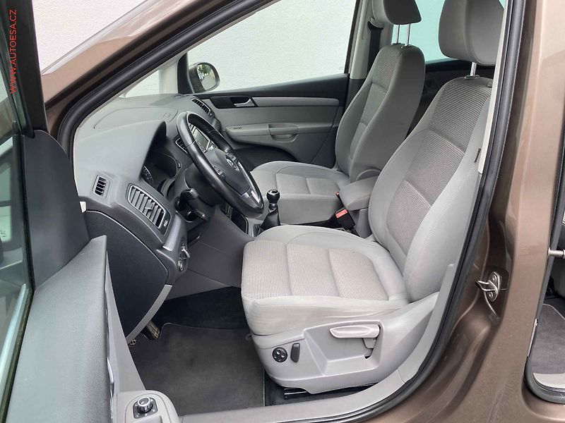 Volkswagen Sharan (2011) 1.4 TSI LPG, AC, TZ, výhřev - fotka 9 z 17