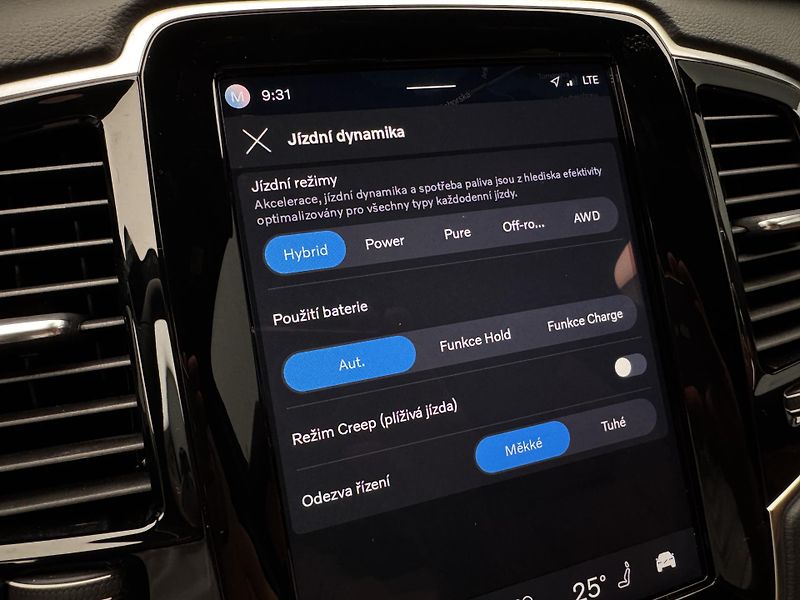 Volvo XC90 T8 AWD RECHARGE DARK PLUS CZ  - fotka 41 z 51