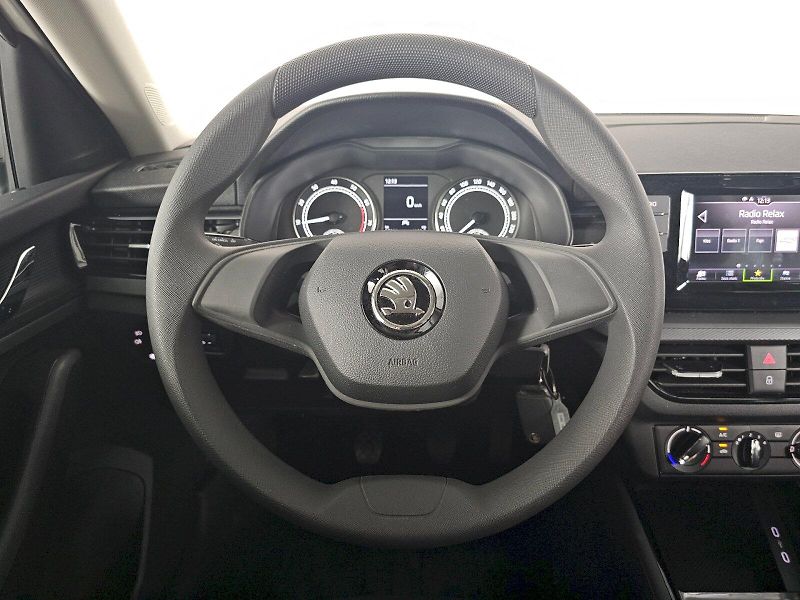 Škoda Scala (2023) 1,0 TSI 81 kW AMBITION - fotka 11 z 24