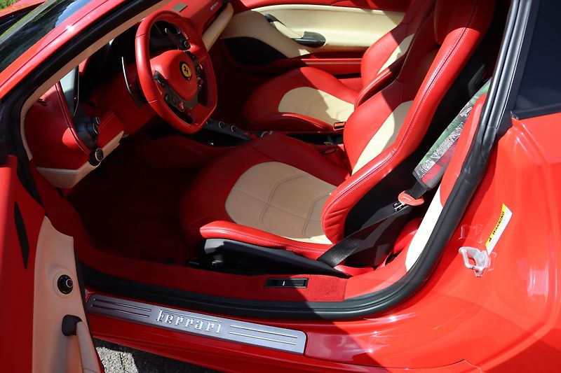 Ferrari 488 (2019) 488 GTB | 1. Majitel | ČR  - fotka 34 z 75