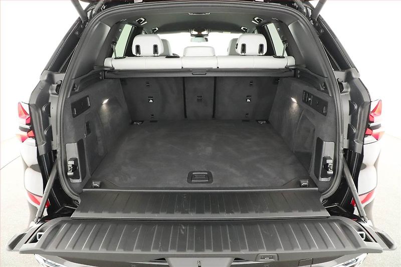 BMW X5 (2025) xDrive30d, M PAKET, KEYLESS - fotka 19 z 21