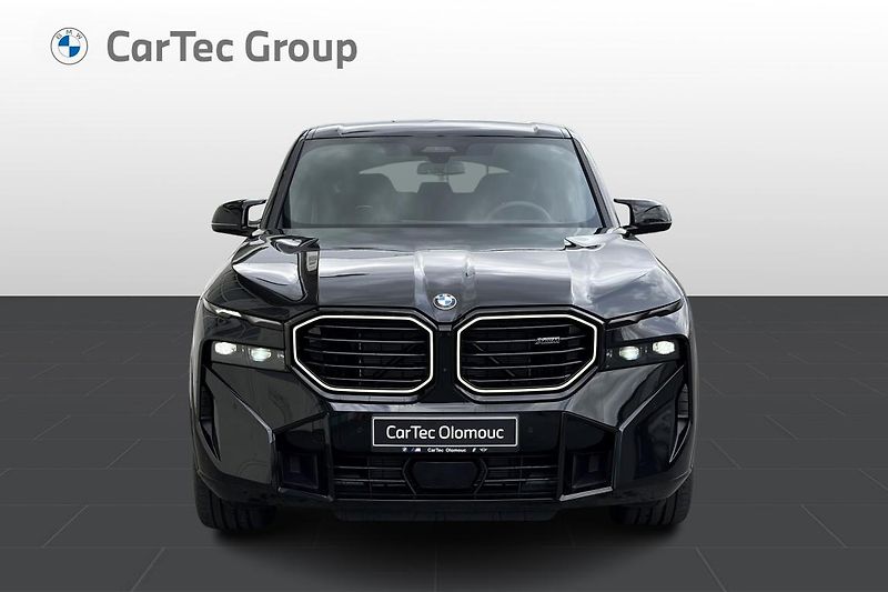 BMW XM 50e - fotka 2 z 11