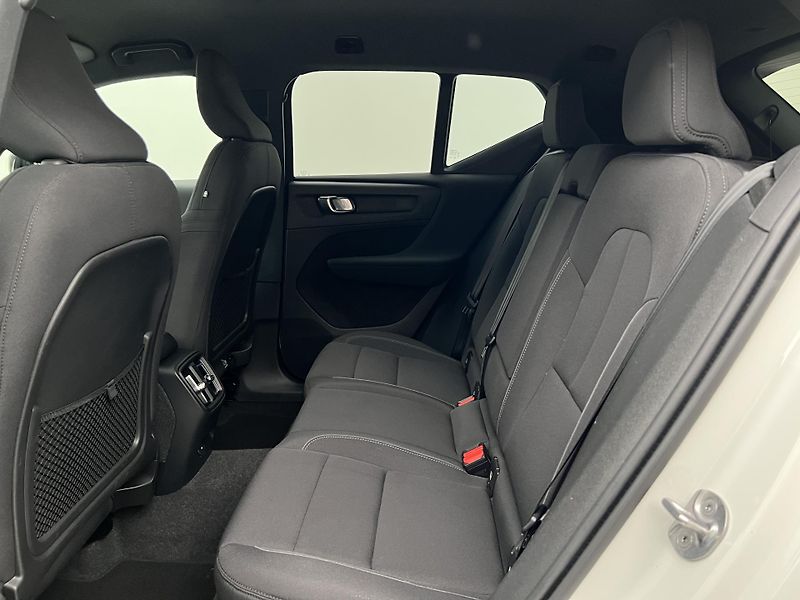Volvo XC40 RECHARGE PLUS TWIN ENGINE AUT - fotka 6 z 43