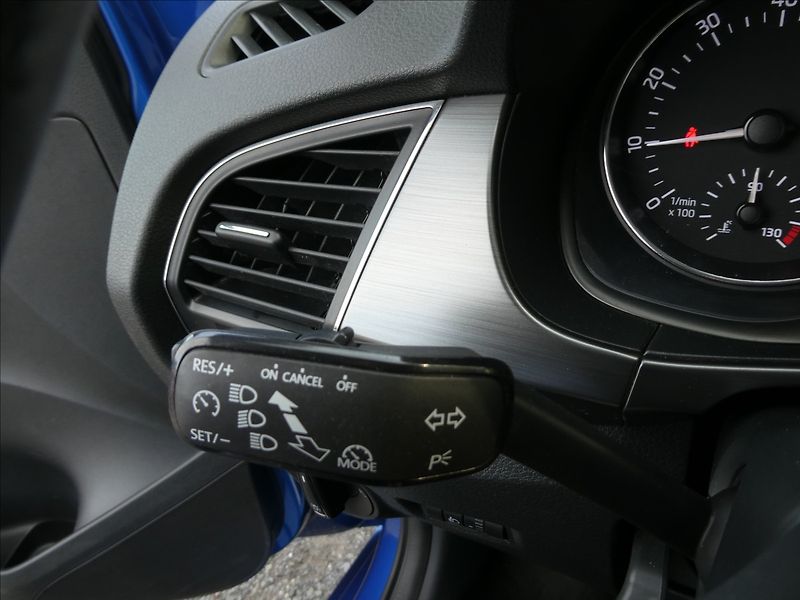 Škoda Fabia 1,0 TSi 81kW STYLE,ČR,navigace - fotka 32 z 39