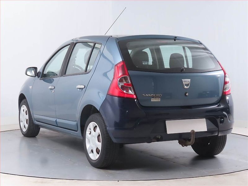 Dacia Sandero (2010) 1.4 MPI, po STK, Tažné - fotka 4 z 13