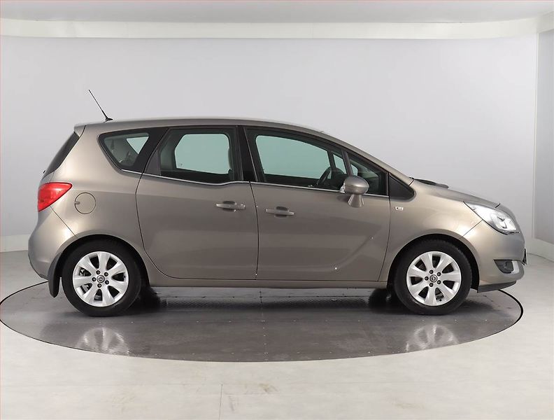Opel Meriva (2016) 1.4 Turbo, ČR,1.maj - fotka 6 z 18