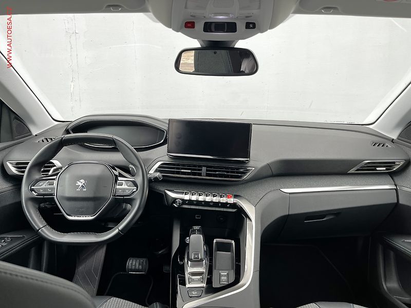 Peugeot 3008 (2022) 1.2 PT, 1.maj,ČR, Allure, AT - fotka 8 z 18