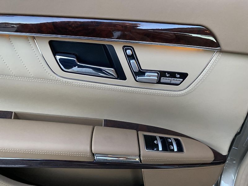 Mercedes-Benz Třídy S S 600 V12 - fotka 20 z 28