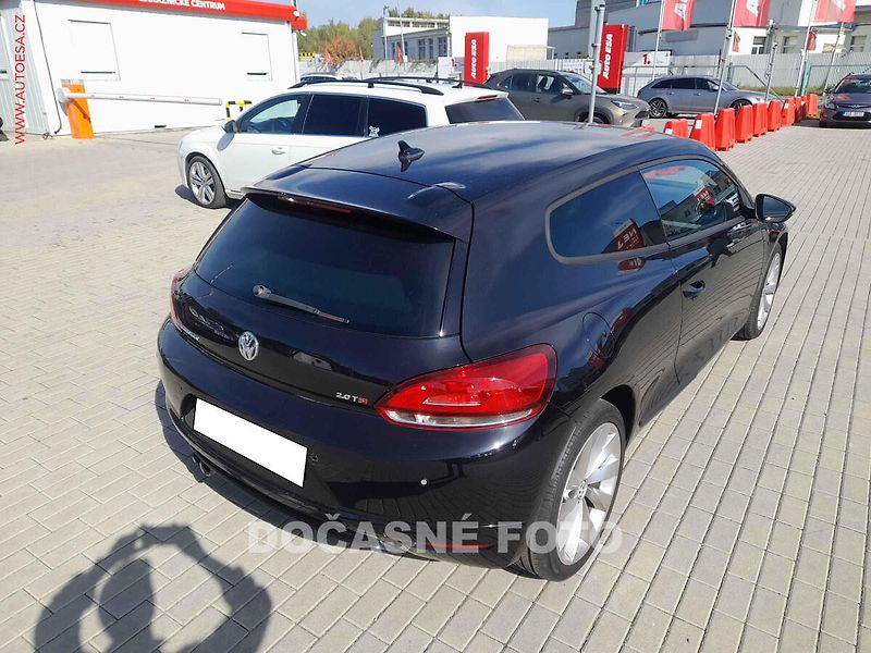 Volkswagen Scirocco (2008) 2.0TSi, autoAC - fotka 2 z 3