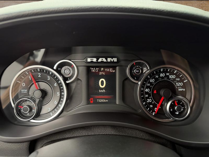 Dodge RAM (2022) +2500+HEMI+OFFROAD PAKET+LPG+ - fotka 17 z 20