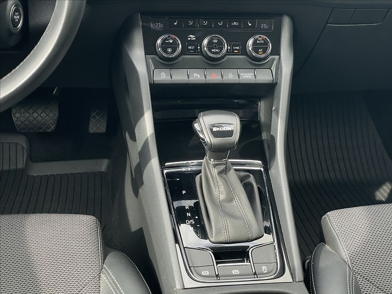 Škoda Kodiaq 2,0 TDI DSG Style NAVI+ACC+LED - fotka 13 z 24