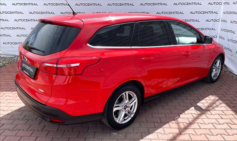 Ford Focus 1,0 i,92kW,ČR,DPH,STK 7/28 - fotka 4 z 22