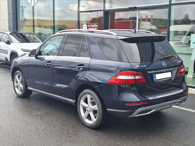 Mercedes-Benz Třídy M 3,0 Bluetec 4Matic  ML 350 ČR - fotka 7 z 16