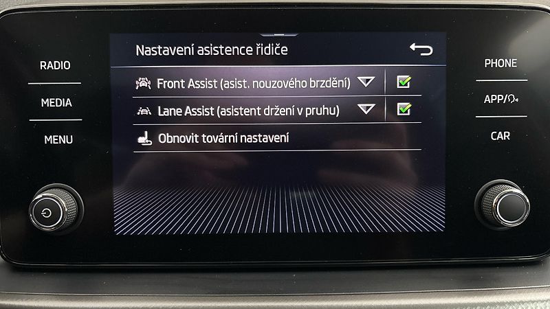 Škoda Scala 1.5 TSI DSG Style - fotka 24 z 26
