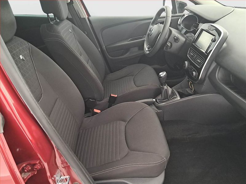 Renault Clio (2017) Limited 0.9 TCe, ČR,1.maj - fotka 9 z 20