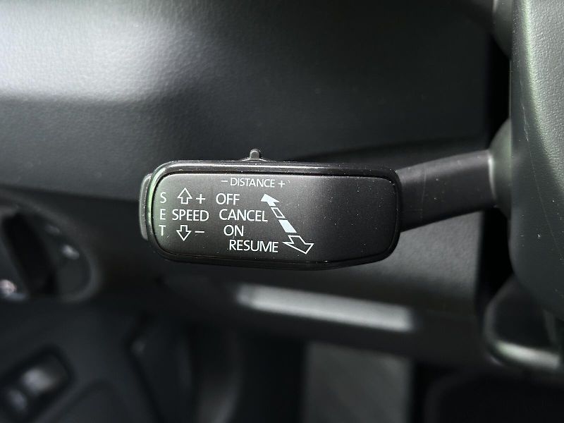 Škoda Karoq 2.0TDi 4x4 DSG 150PS TOP & Sel - fotka 19 z 49