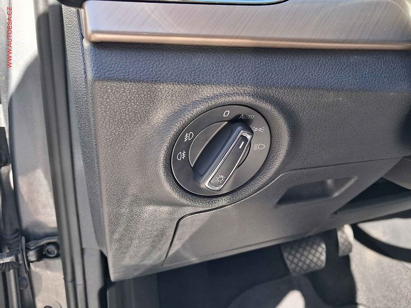 Škoda Kamiq (2022) 1.5 TSi, 2.maj,ČR, Style, DSG - fotka 14 z 17