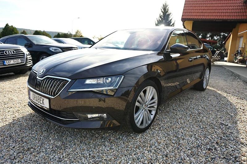 Škoda Superb (2016) STYLE PLUS 2,0 TDI 110 kW - fotka 8 z 53