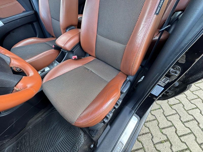 Kia Sportage (2004) 2,7i V6 129 KW AUTOMAT 4X4 - fotka 20 z 45